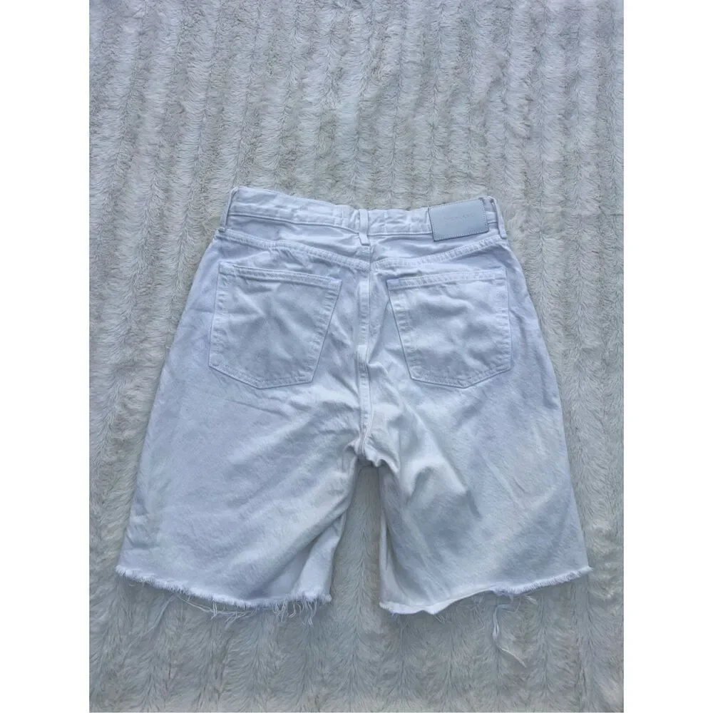 Everlane the cheeky long short Women’s size 26”